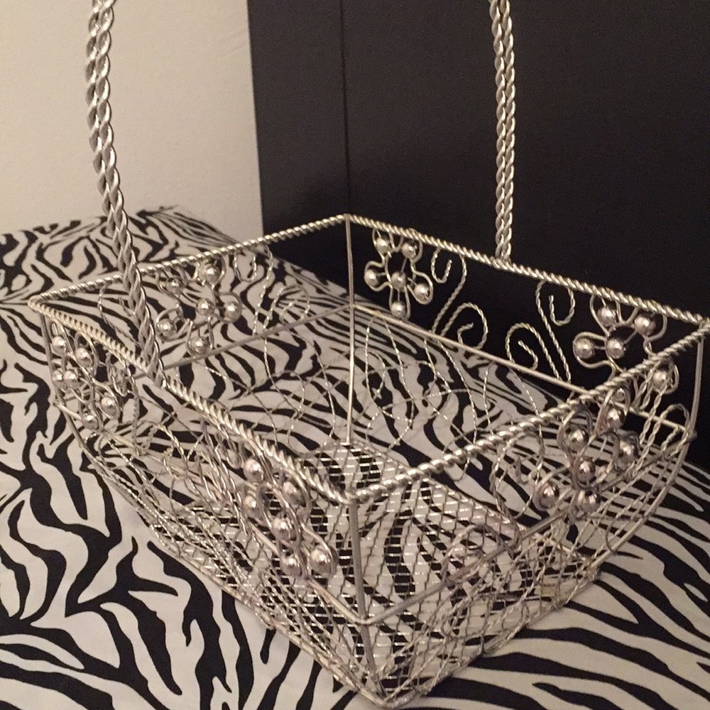 Basket - Picture 2 of 2